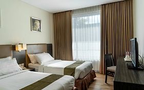 Estrella Hotel & Conference